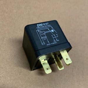 Jp Group: HEADLIGHT RELAY, 12 VOLT, 5 TERMINAL - Beetle/Ghia/Kombi 1968 to 1991