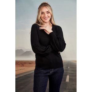 Verge: Nina Sweater black