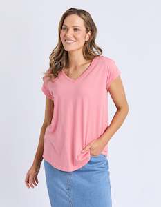 Sweatshirts And Tee Shirts: Manley V Tee Rose
