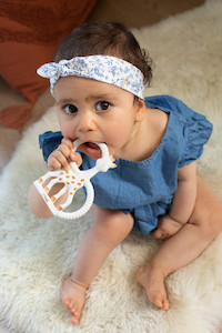 So Pure Teething Ring chalk + cheese