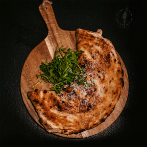 Pizzas: Calzone Spicy Spianata