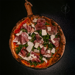Pizzas: Prosciutto & Grana