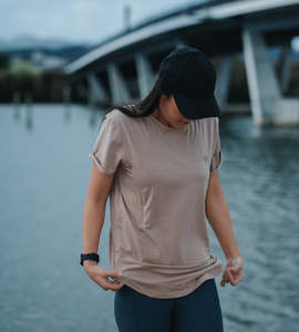Pregnancy: Breastfeeding T-Shirt - Charlotte Tee