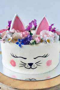 Kids Cakes: Pussy Cat 3 Layer Cake