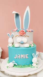 animalhead: Two-tier Bunny Cake
