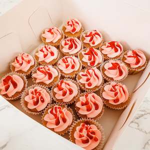 Ready Today Tomorrow: Strawberry Vanilla Mini Cupakes