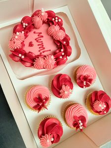 Cake And Cupcake Set: Mother’s Day Bento heart Cake with Mini Cupcakes