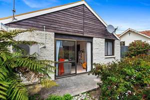 Products: Sunny and Serene Two-Bedroom Home in Andersons Bay