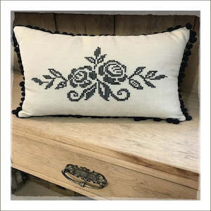 Kiwistitch Charts: Kiwi Stitch Cross Stitch Vintage Roses Two