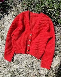 Petite Knit Patterns: PetiteKnit Agnete Cardigan