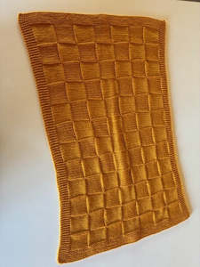 Hand Knit Blanket of Champions Gold (Ref Cha G)