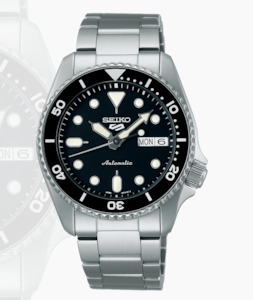 Watches: 5 Sports SKX series - Black Dial - Stainless Bracelet