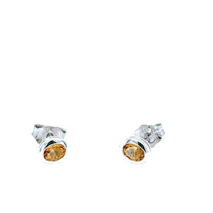 Silver Chains: Silver Lab Citrine Studs