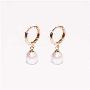 Pearls: 10KY 12mm Huggie with 7-7.5mm White Drop FWP