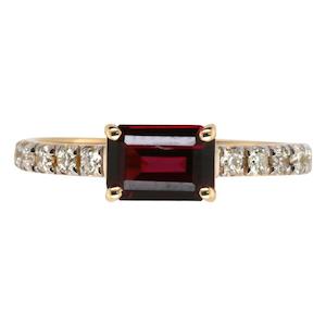Emerald Cut Garnet size N