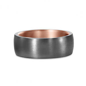 9ct Rose Gold & Carbon Wedder – 7mm – Size X