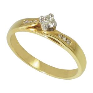 Gold diamond ring