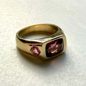 9ct Yellow Gold Rhodolite Garnet & Pink Sapphire Signet Ring