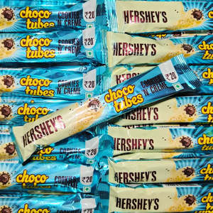 Lollies: Hershey Choco Tube Cookies N Cream 21g