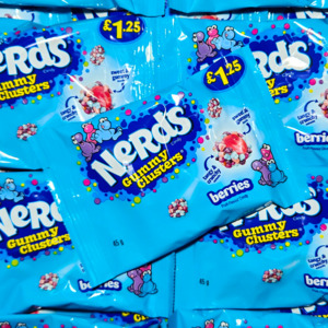 Lollies: Nerds Gummy Clusters Berries 45g UK Pouch