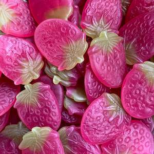 Uk Build: Giant Strawberries (UK)