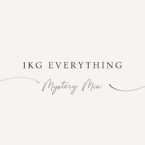 1KG EVERYTHING MYSTERY MIX + 1 EGG