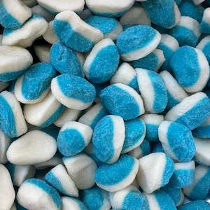 International: Sugared Blueberry Puffs (Brazil)