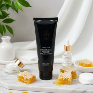Skin Care: Canterbury Honey Antibacterial Manuka Honey Nourishing Revitalizing Cleanser