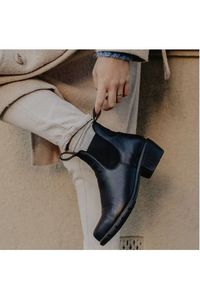 Blundstone Heeled Boots - Black (Model 1671)