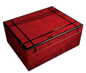 J C Newman Craftsman Bench Humidors: Craftsman Bench - Highlander 100-count desktop humidor