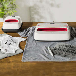 Cricut: Cricut Easy Press 2