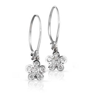 Collections Flowers: Diamond flower drop earrings