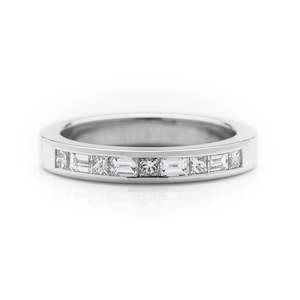 Wedding Rings Auckland: Princess and baguette cut diamond platinum wedding ring