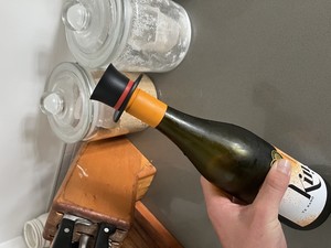 Products: Wine Bottle Top