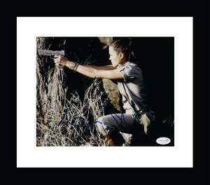 Fanatics: Angelina Jolie Signed "Tomb Raider" 8x10 Photo (ACOA)