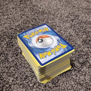 New Arrivals: Pokemon TCG - 100x Assorted Cards