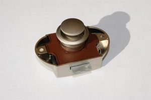 Products: Push Button Draw and Cupboard Catches • Caribbean Boats (NZ)
