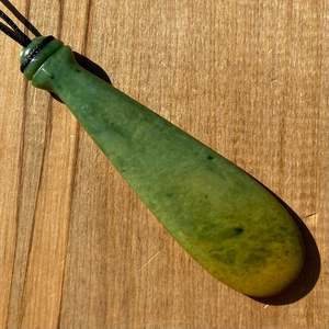 Pounamu Mere Pendant - Marsden Flower Jade