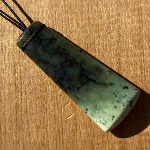 Pounamu Toki Pendants: Kawakawa Pounamu Toki Pendant