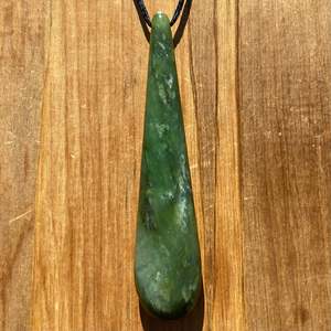 Kawakawa Greenstone XL Roimata Pendant