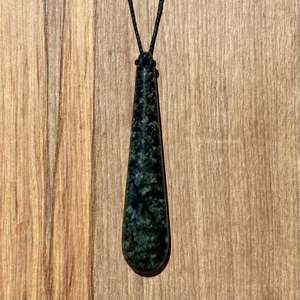 Tangiwai Pounamu Roimata Pendant