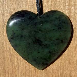 Totoweka Greenstone Heart - Medium