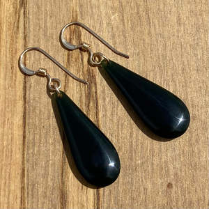 Kawakawa Pounamu and Gold Roimata Earrings