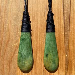 Pounamu Pendants: Marsden Flower Jade Roimata Pendant Set