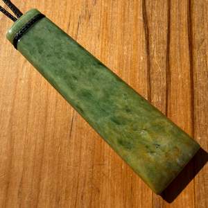 Pounamu Toki Pendant - Marsden Flower Jade