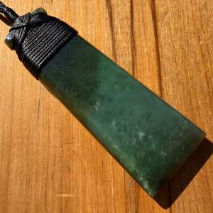 Pounamu Toki Pendant - Kahurangi