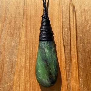 Pounamu Roimata - Kawakawa