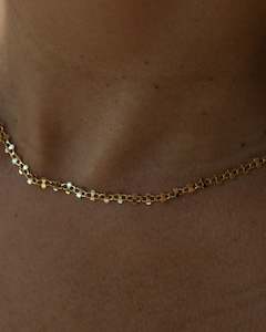 Necklace: Arista Gold Necklace
