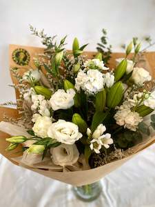 Christmas: White Simplicity Bouquet
