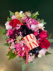 Mumm Marlborough Brut Rosé with Deluxe Floral Arrangement